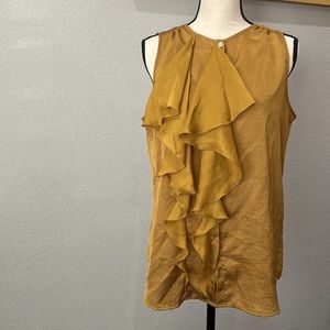 Adorable ruffled Gap blouse 🍁🍂